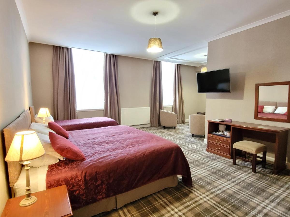 Cross Keys Hotel, Kelso Bagian luar foto