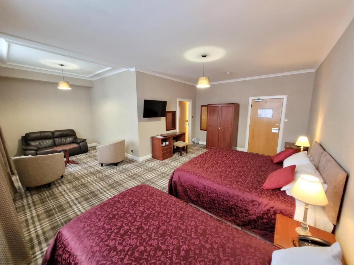Cross Keys Hotel, Kelso Bagian luar foto