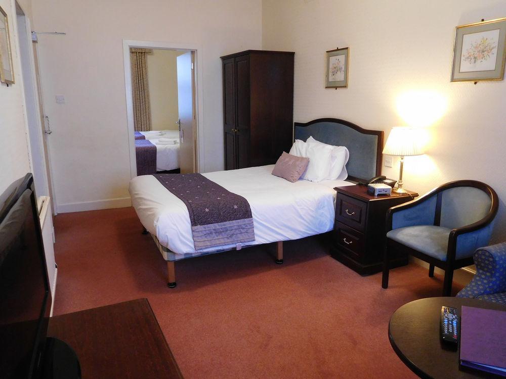 Cross Keys Hotel, Kelso Bagian luar foto