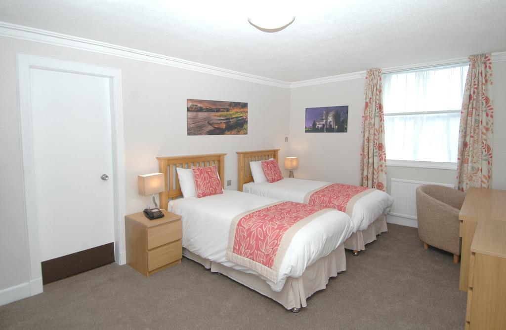 Cross Keys Hotel, Kelso Bagian luar foto