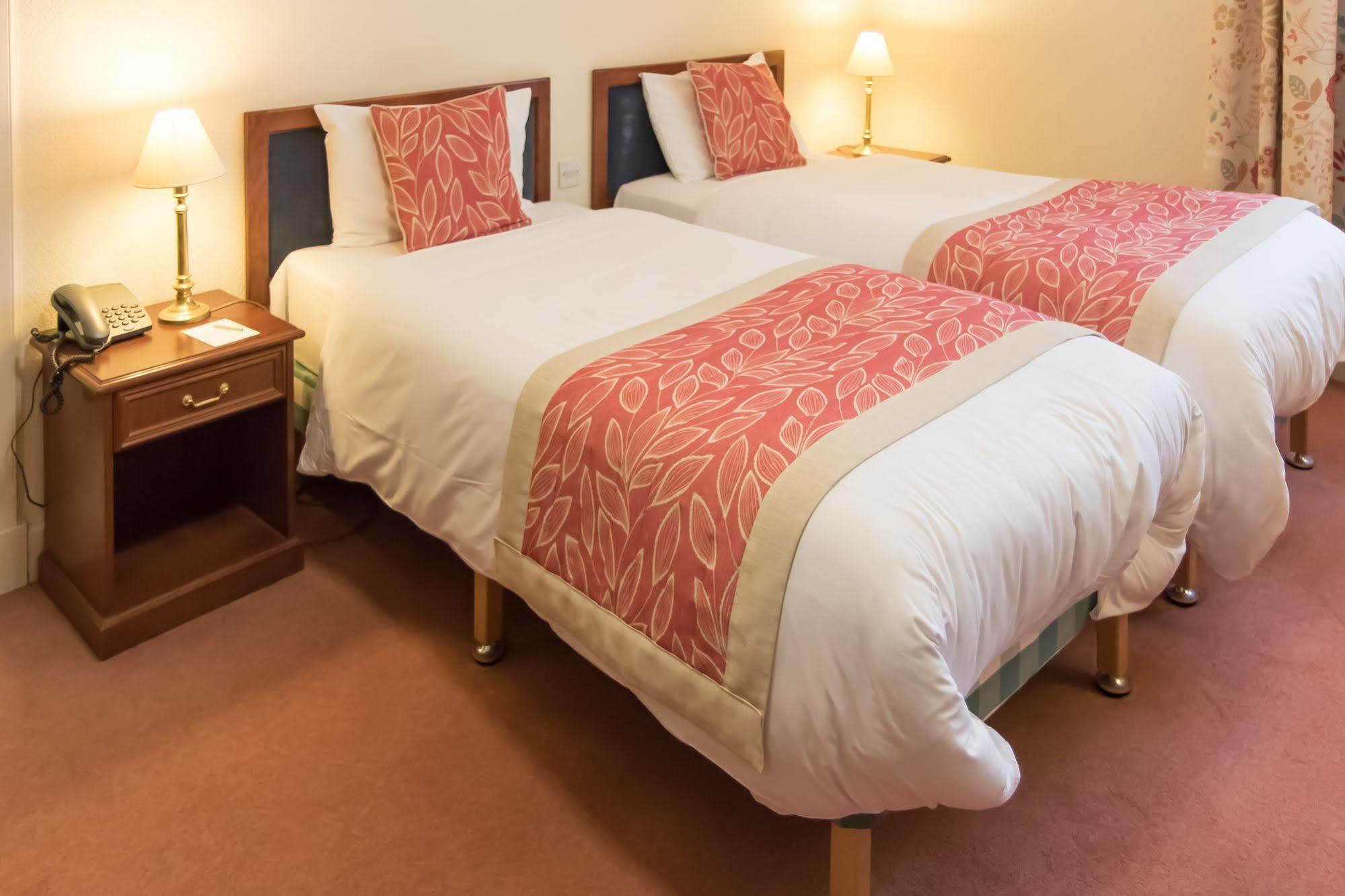 Cross Keys Hotel, Kelso Bagian luar foto