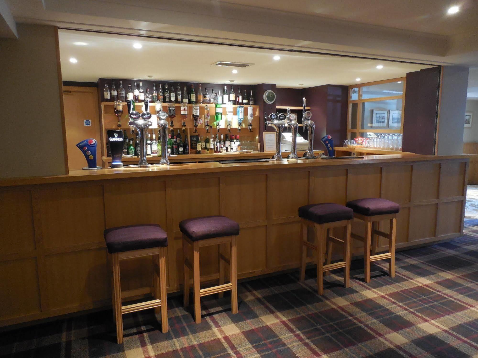 Cross Keys Hotel, Kelso Bagian luar foto