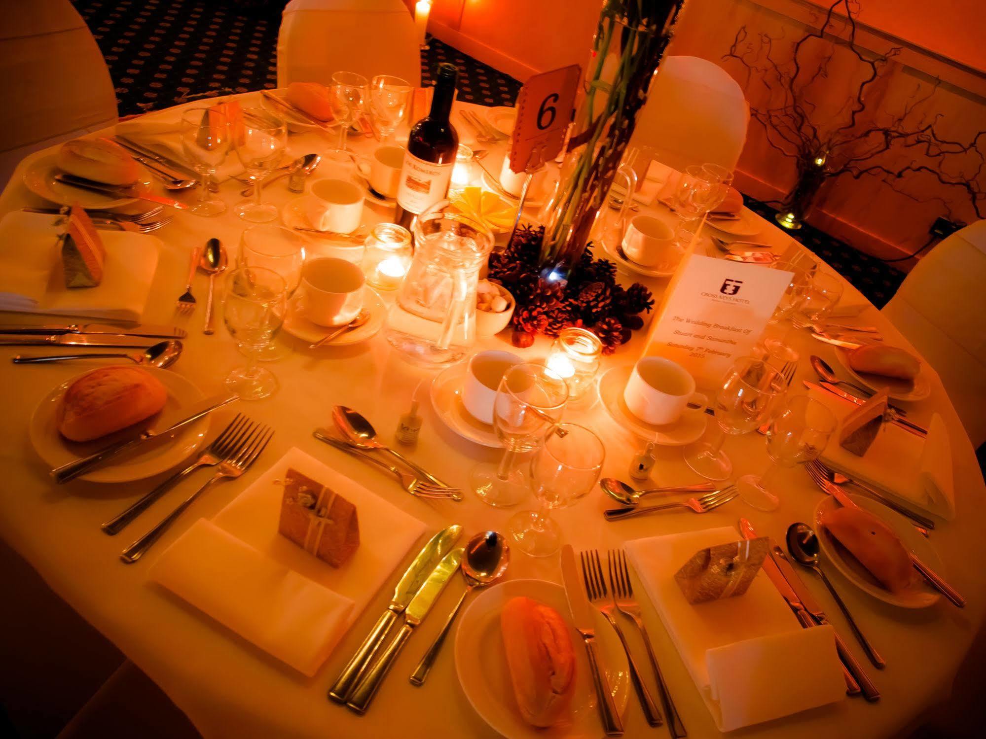 Cross Keys Hotel, Kelso Bagian luar foto