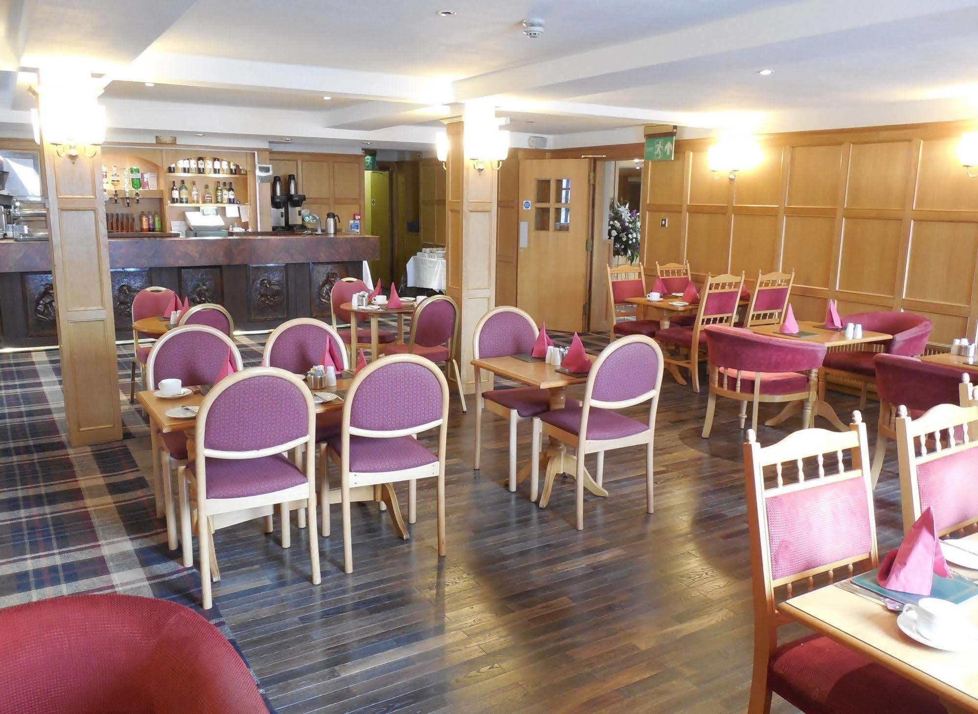 Cross Keys Hotel, Kelso Bagian luar foto