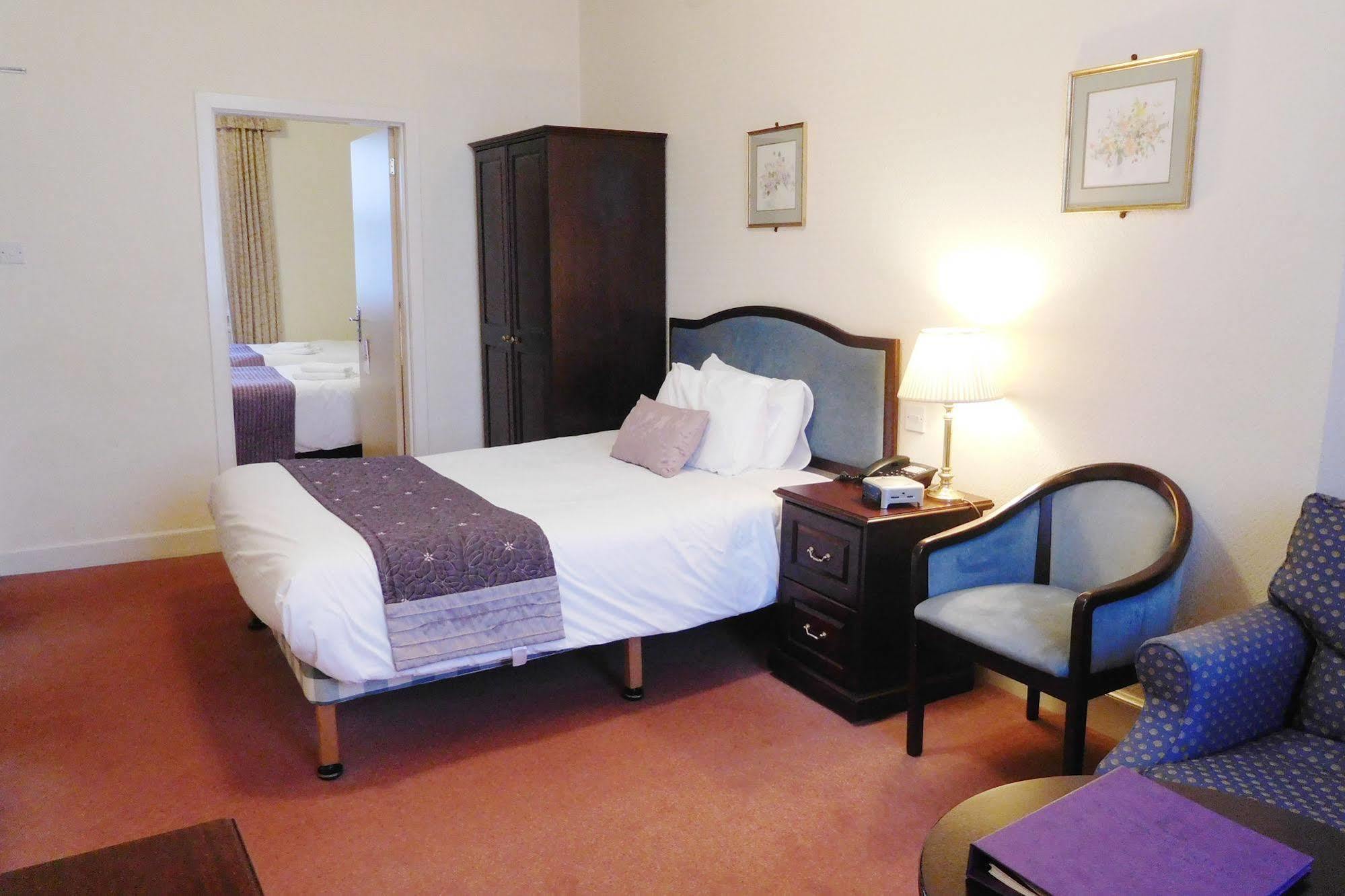Cross Keys Hotel, Kelso Bagian luar foto