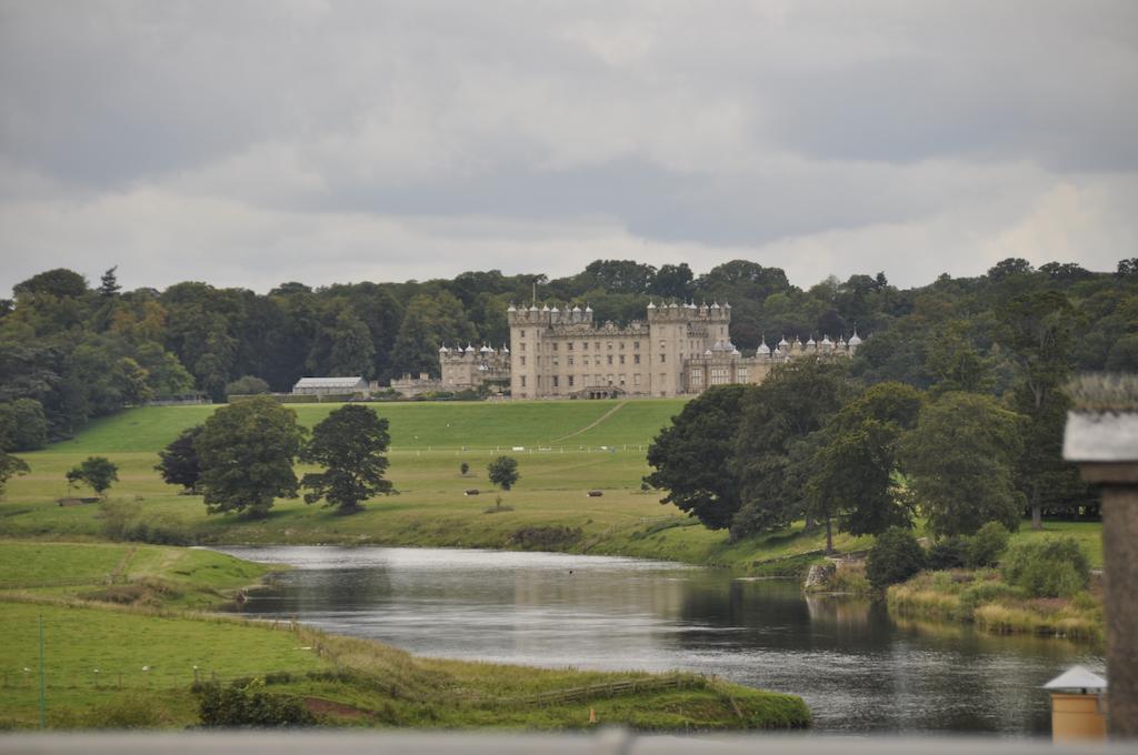 Cross Keys Hotel, Kelso Bagian luar foto